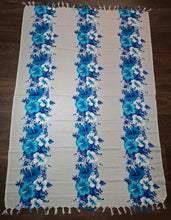 Afbeelding in Gallery-weergave laden, Witte doek met bloemen div. kleuren/bloemen