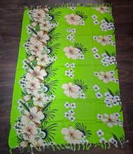 Afbeelding in Gallery-weergave laden, Effen kleur doeken met Bloemen print div. kleuren