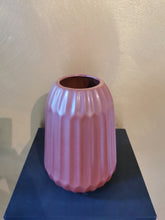 Afbeelding in Gallery-weergave laden, Cucita oudroze vaas
