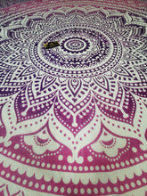 Afbeelding in Gallery-weergave laden, Mandala paars/roze met wit
