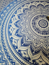 Afbeelding in Gallery-weergave laden, Mandala blauw met wit
